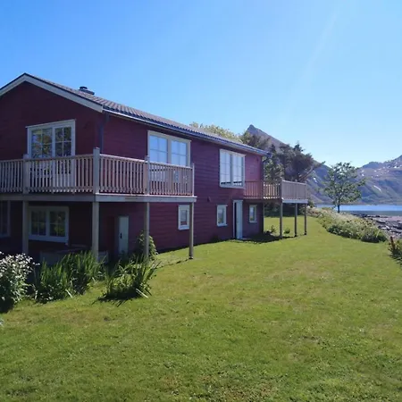 Daire Seahouse, A Fredvang