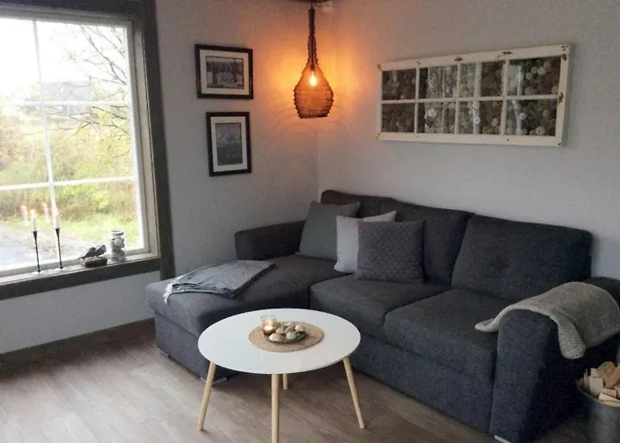 Seahouse, A * Fredvang